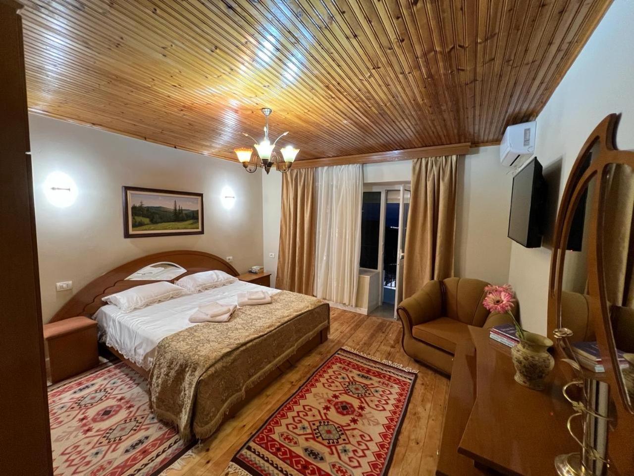 Garden Villa Guni Krujë المظهر الخارجي الصورة