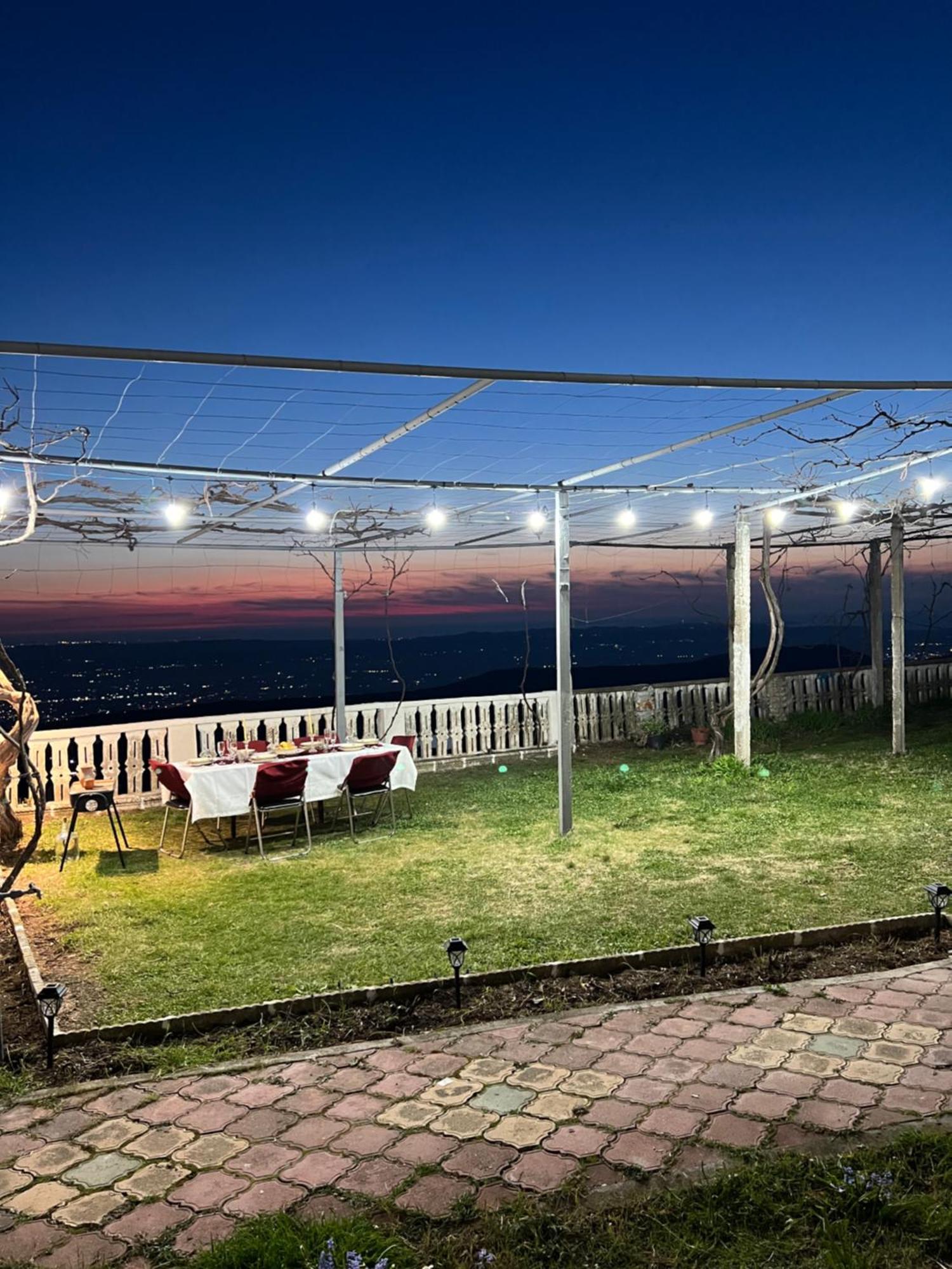 Garden Villa Guni Krujë المظهر الخارجي الصورة