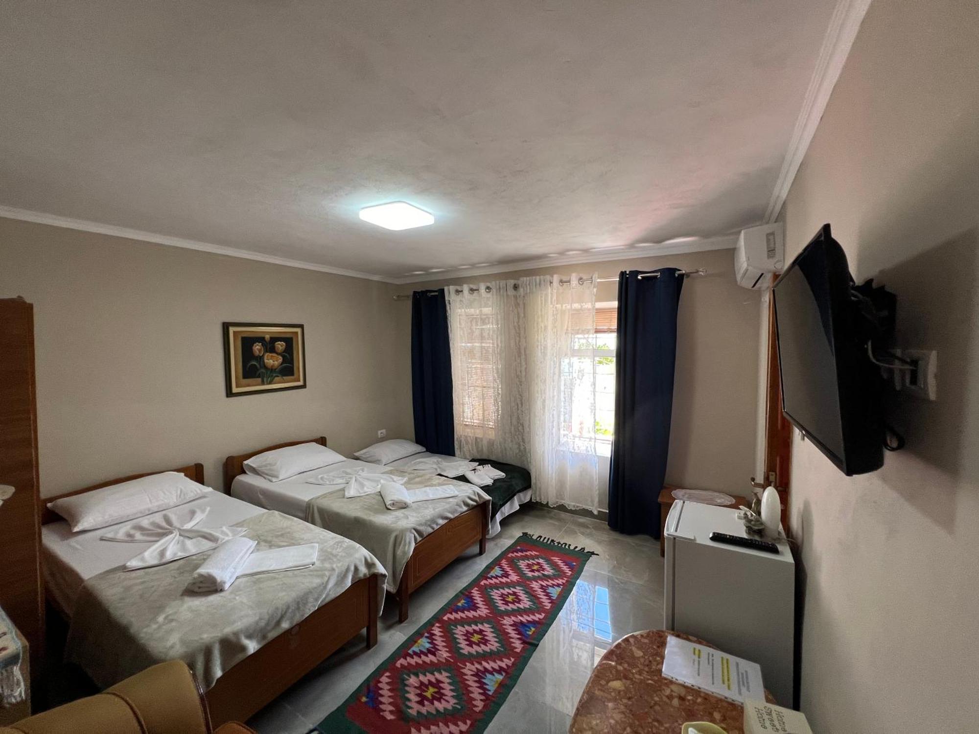 Garden Villa Guni Krujë المظهر الخارجي الصورة